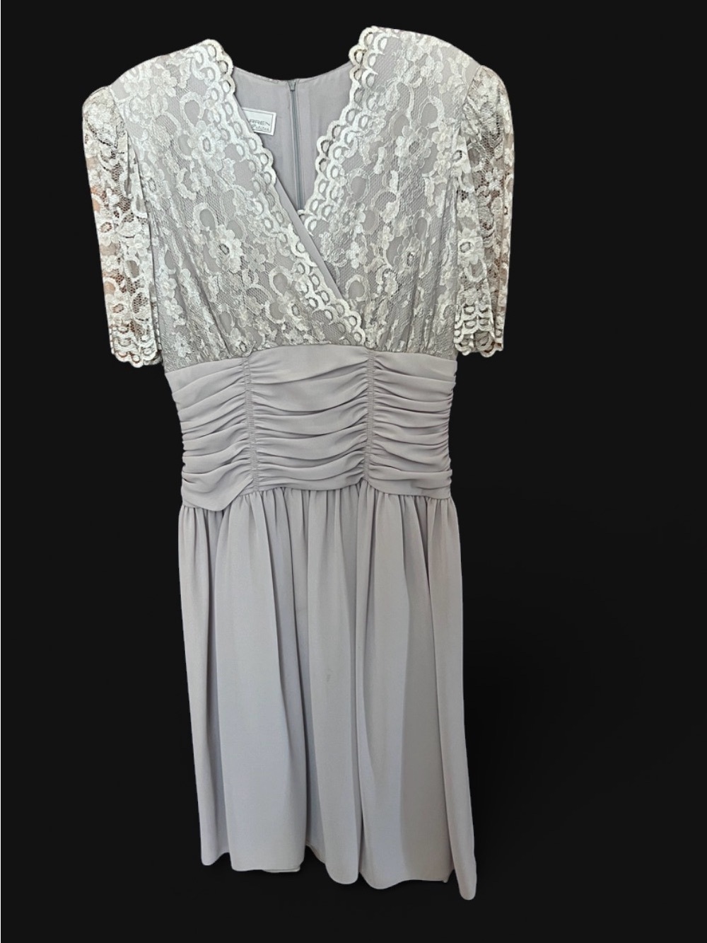 Elegant Lace Bodice Light Gray Women’s Dress